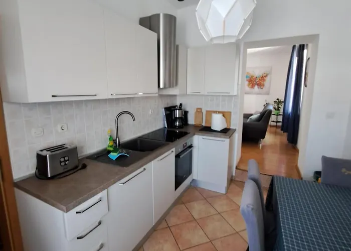 Lejlighed Caveromane *