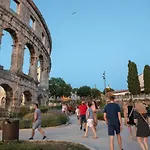 Lejlighed Caveromane Pula