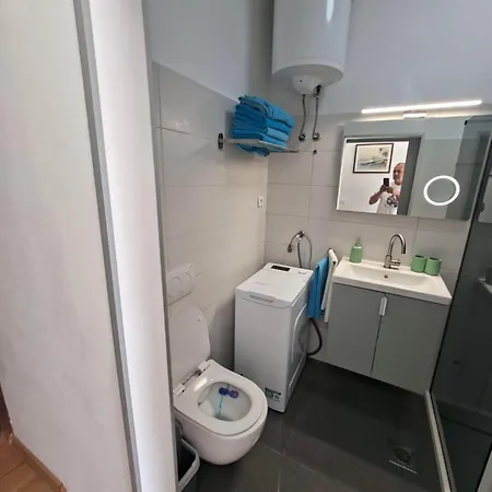 Apartman Caveromane